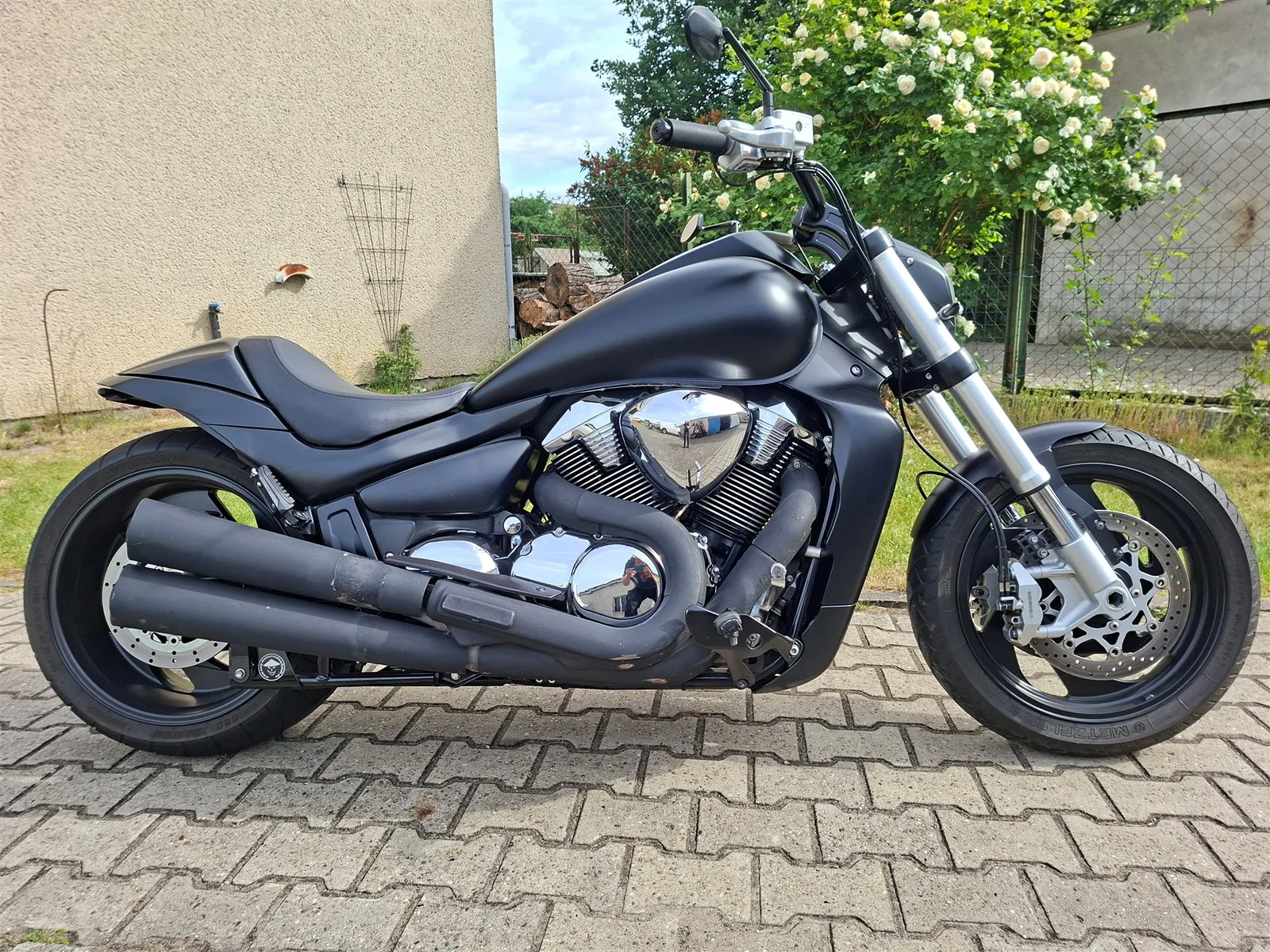 Suzuki VZR 1800