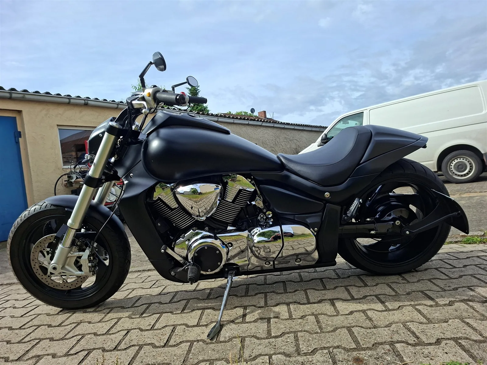 Suzuki VZR 1800