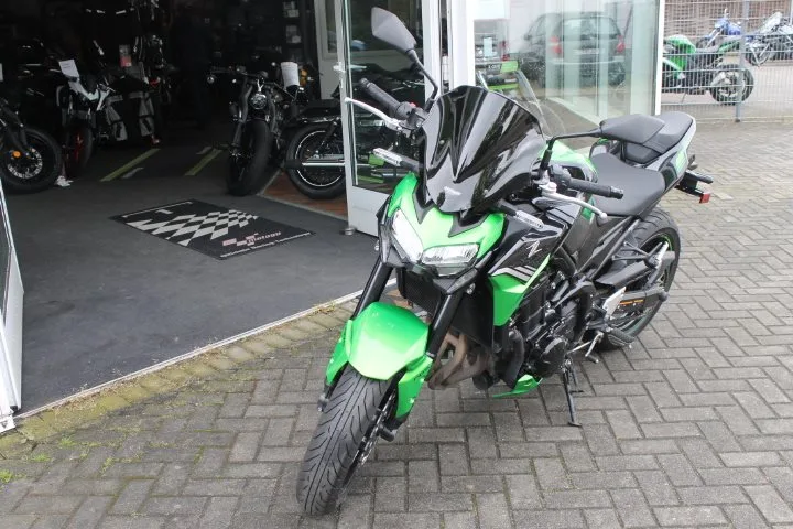Kawasaki Z900