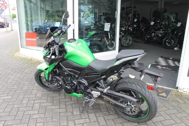 Kawasaki Z900