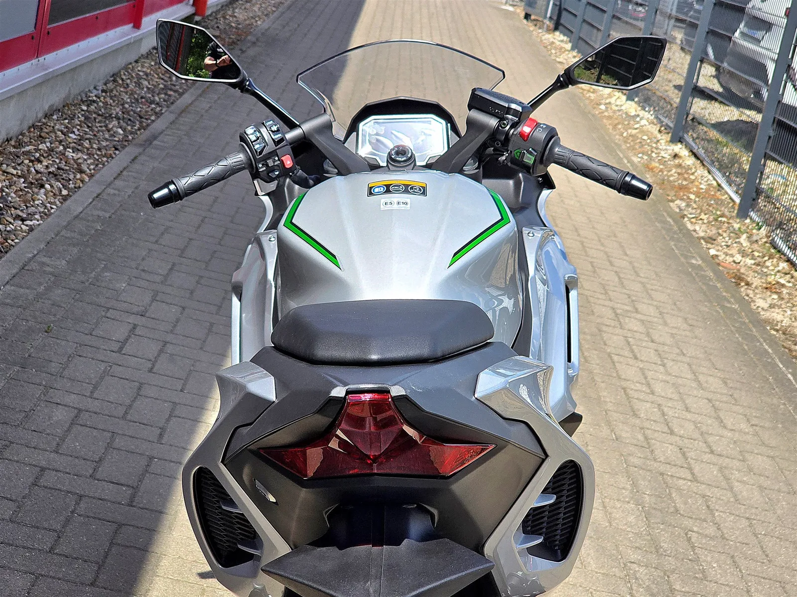 Kawasaki Ninja 7 Hybrid die Neuheit mit E-Boost zum Mega Preis!!!
