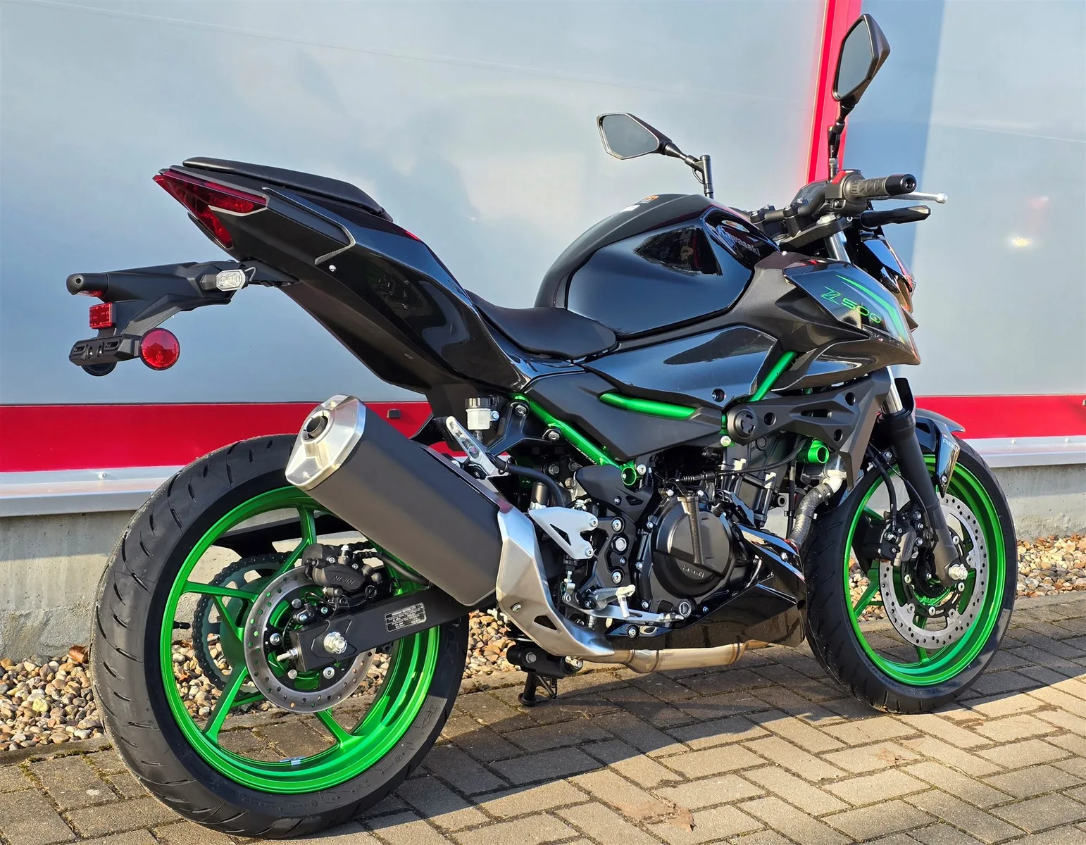 Kawasaki Z 500 SE Neu, Modell 2026