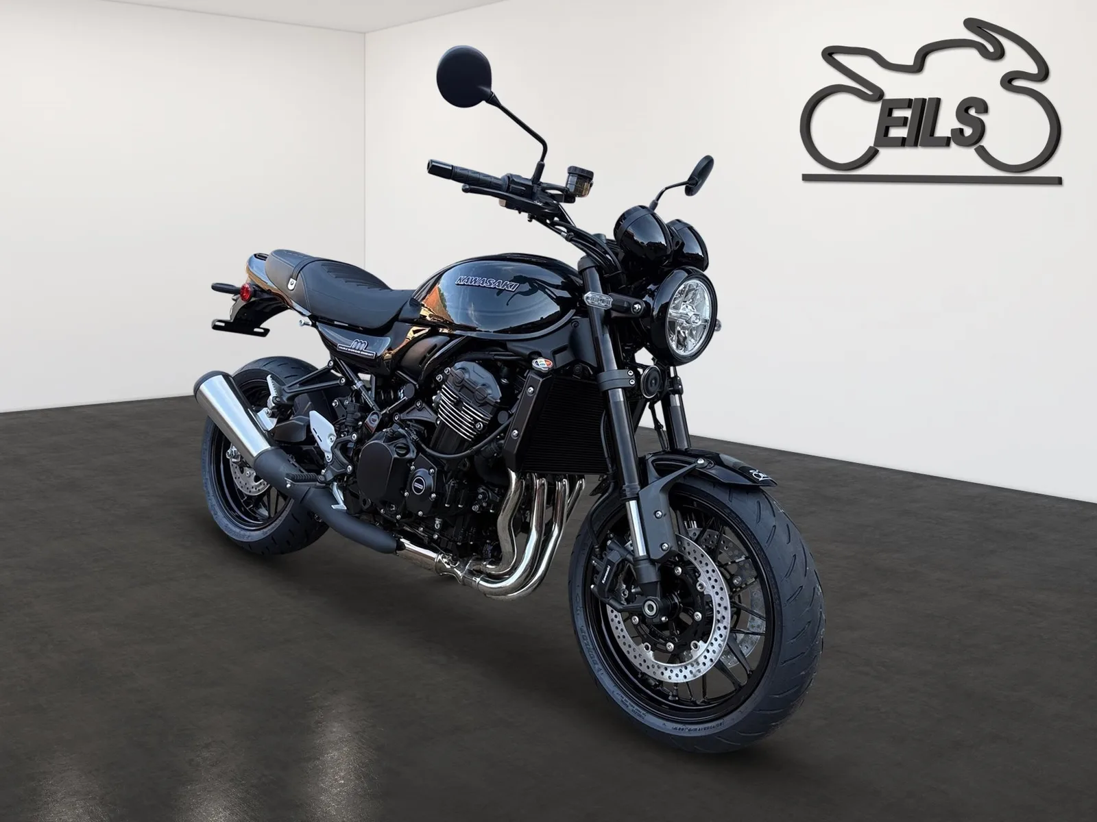 Kawasaki Z900 RS Black Ball Edition