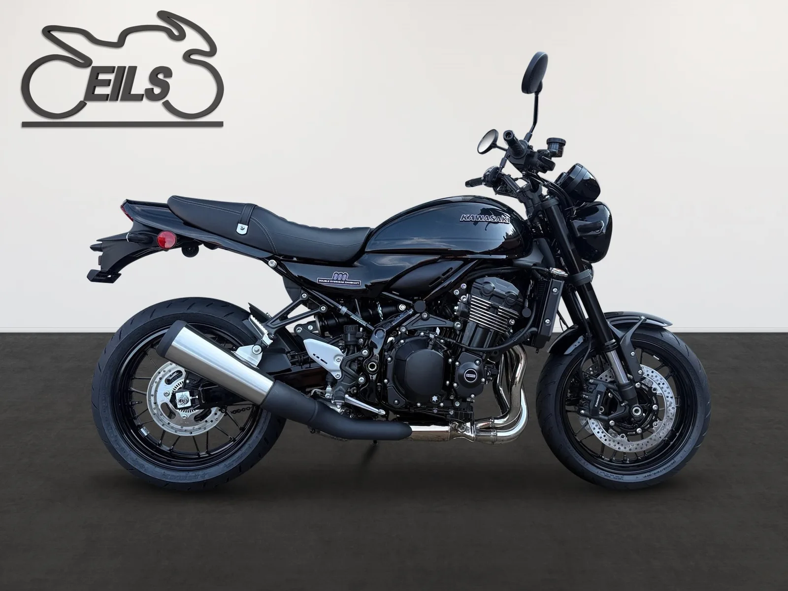 Kawasaki Z900 RS Black Ball Edition