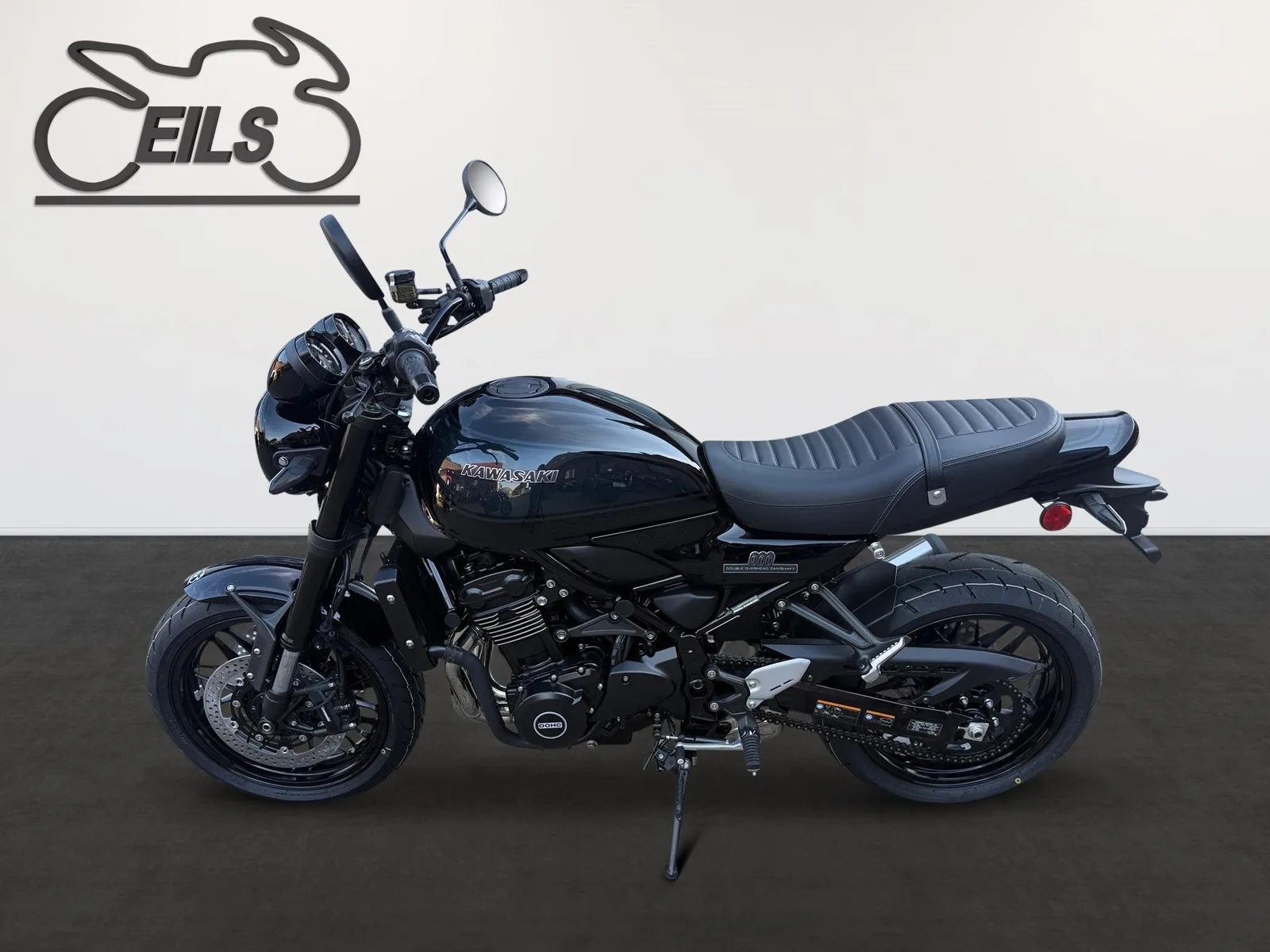 Kawasaki Z900 RS Black Ball Edition