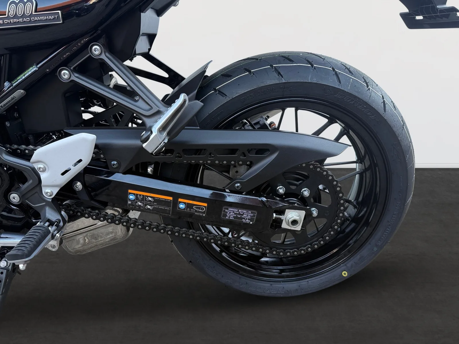 Kawasaki Z900 RS Black Ball Edition