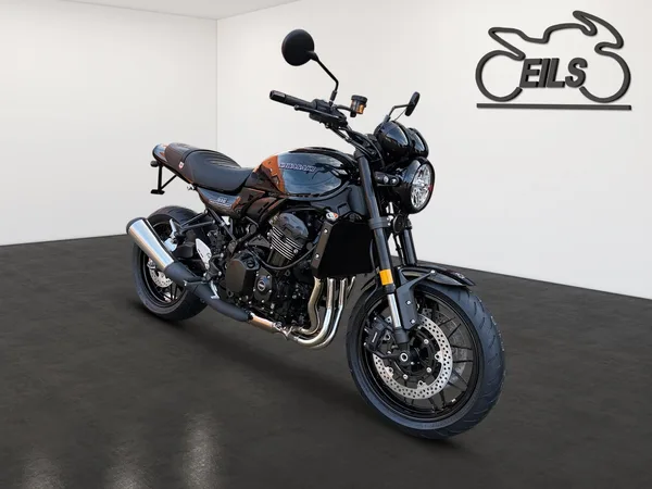 Kawasaki Z900 RS Black Ball Edition