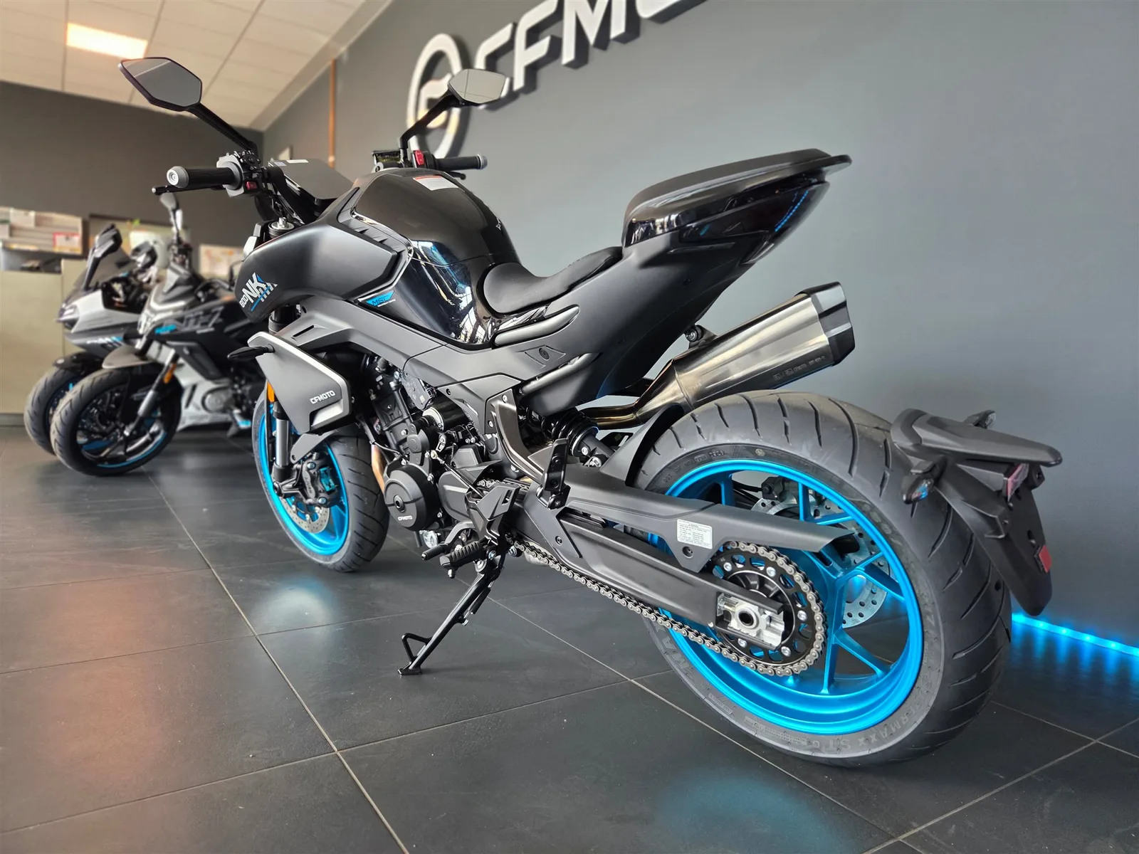 CFMOTO 800NK Advanced