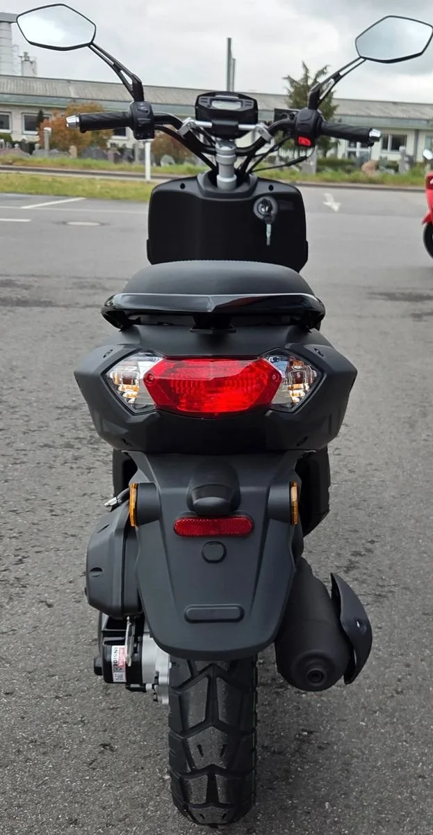 Peugeot Kisbee S Naked