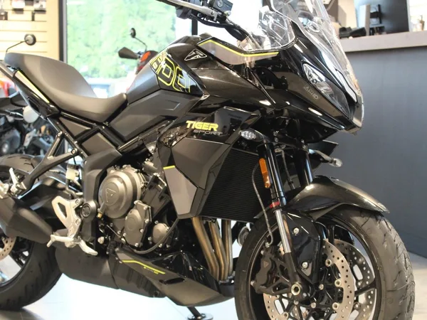Triumph Tiger Sport 800