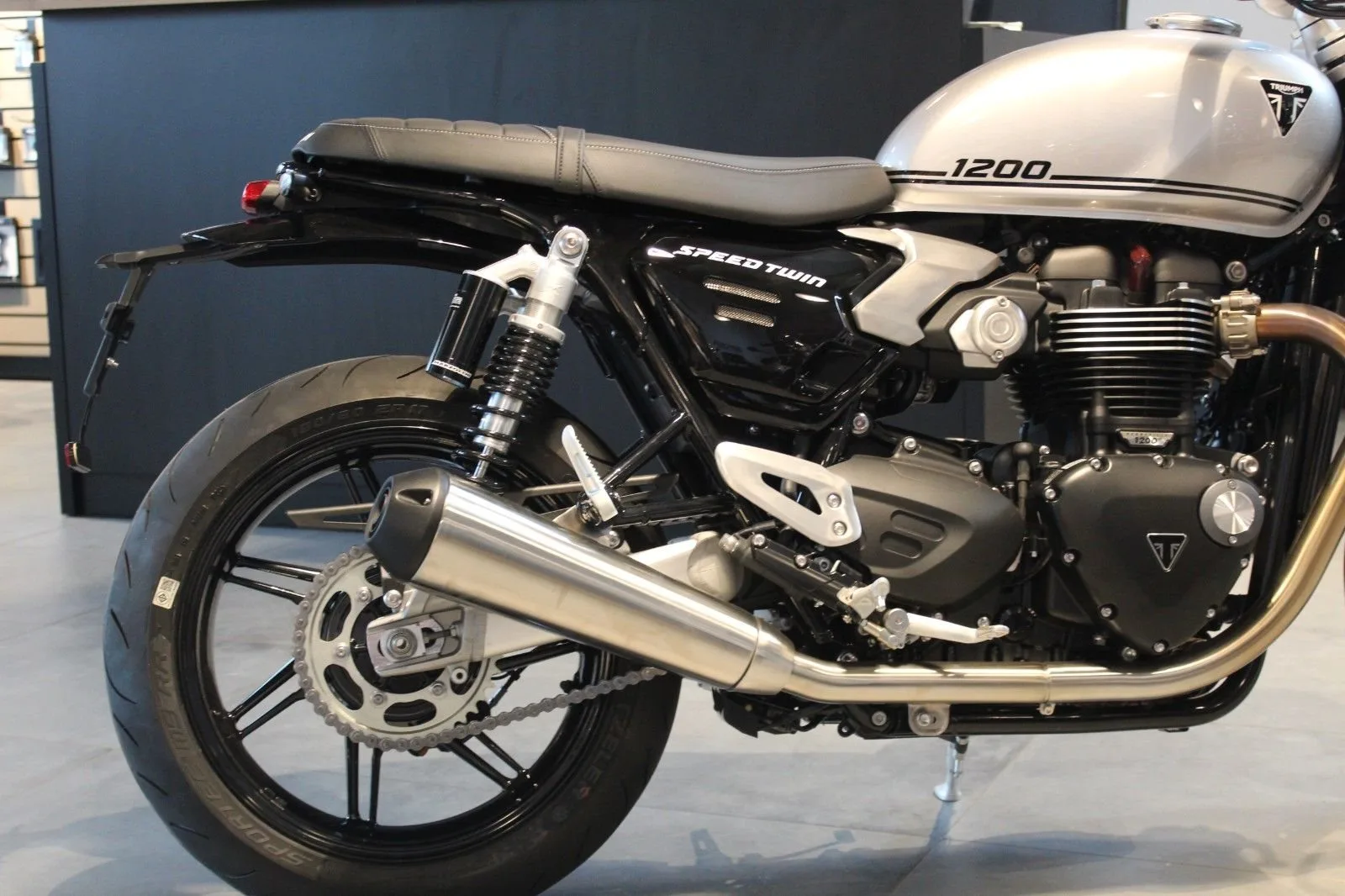 Triumph Speed Twin 1200