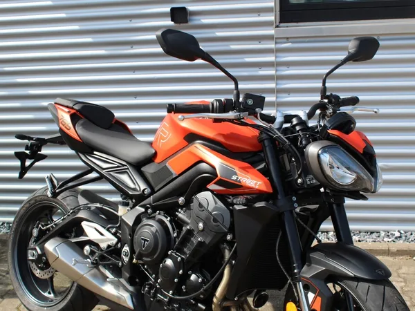 Triumph Street Triple 765 R A2