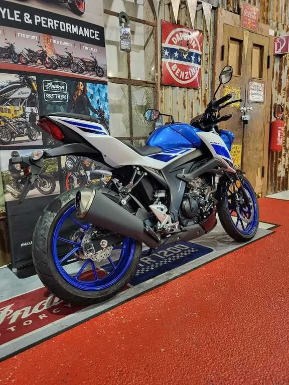 Suzuki GSX-S125