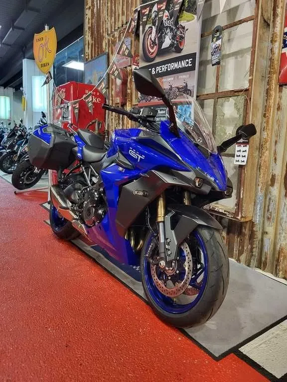 Suzuki GSX-S1000GT