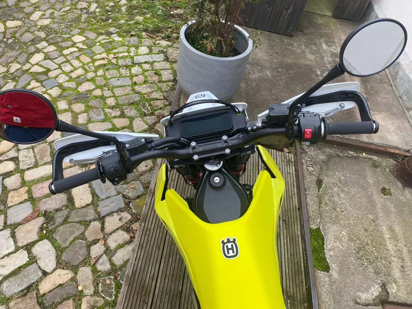 Husqvarna 701 Supermoto