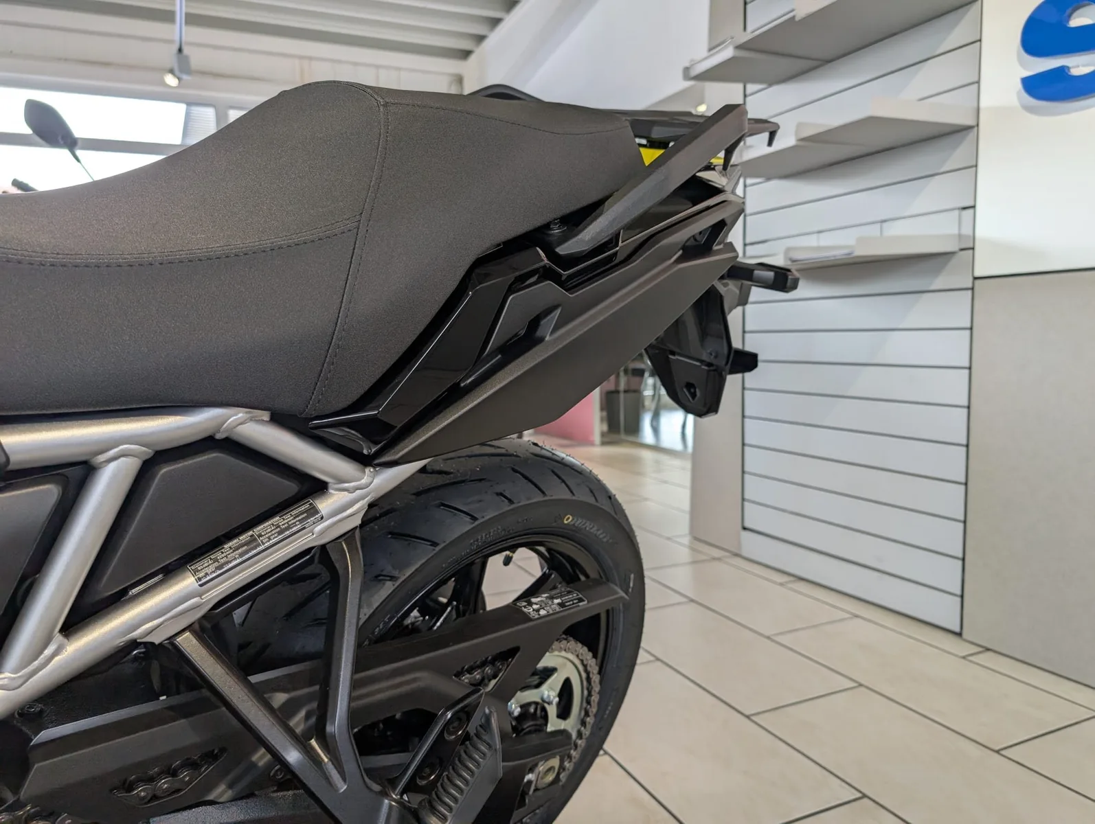 Suzuki V-Strom 800 AM5