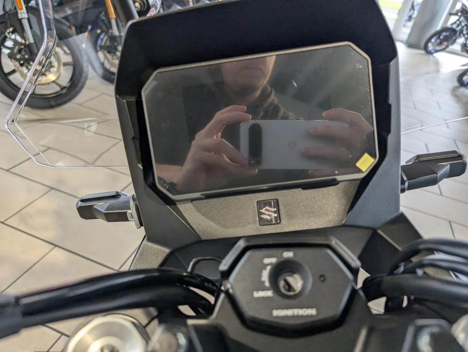 Suzuki V-Strom 800 AM5