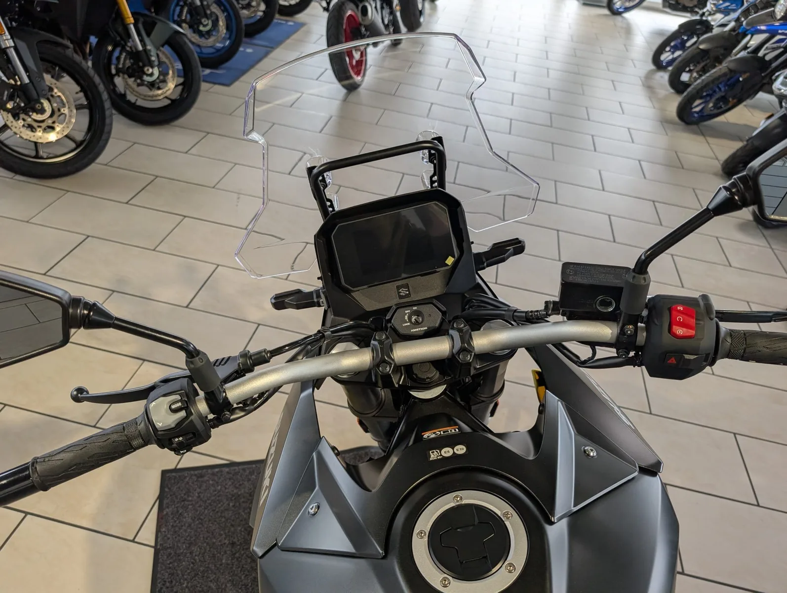 Suzuki V-Strom 800 AM5