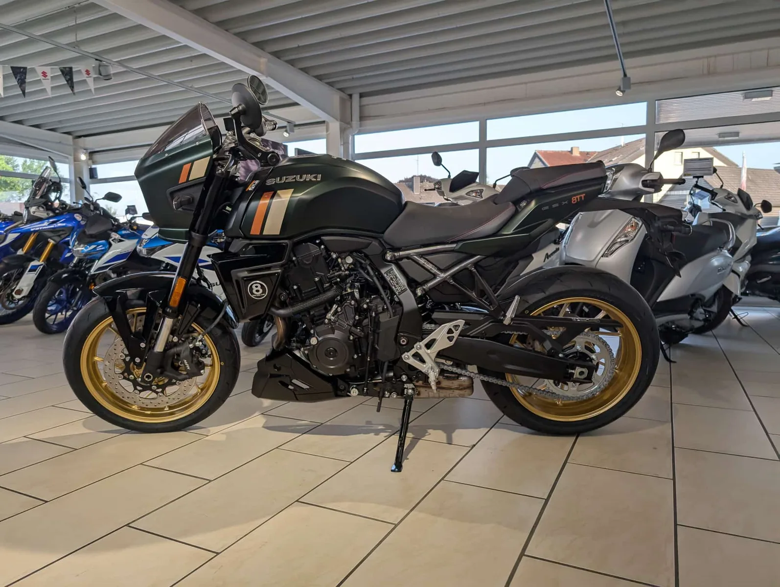 Suzuki GSX-8TT AM6