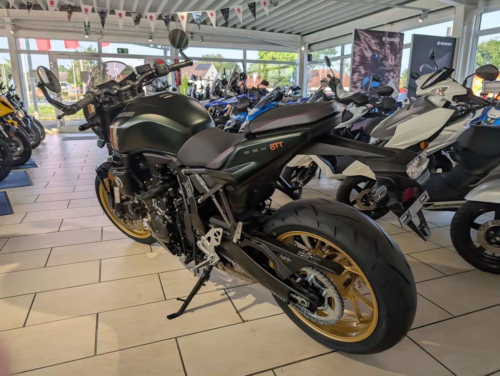 Suzuki GSX-8TT AM6