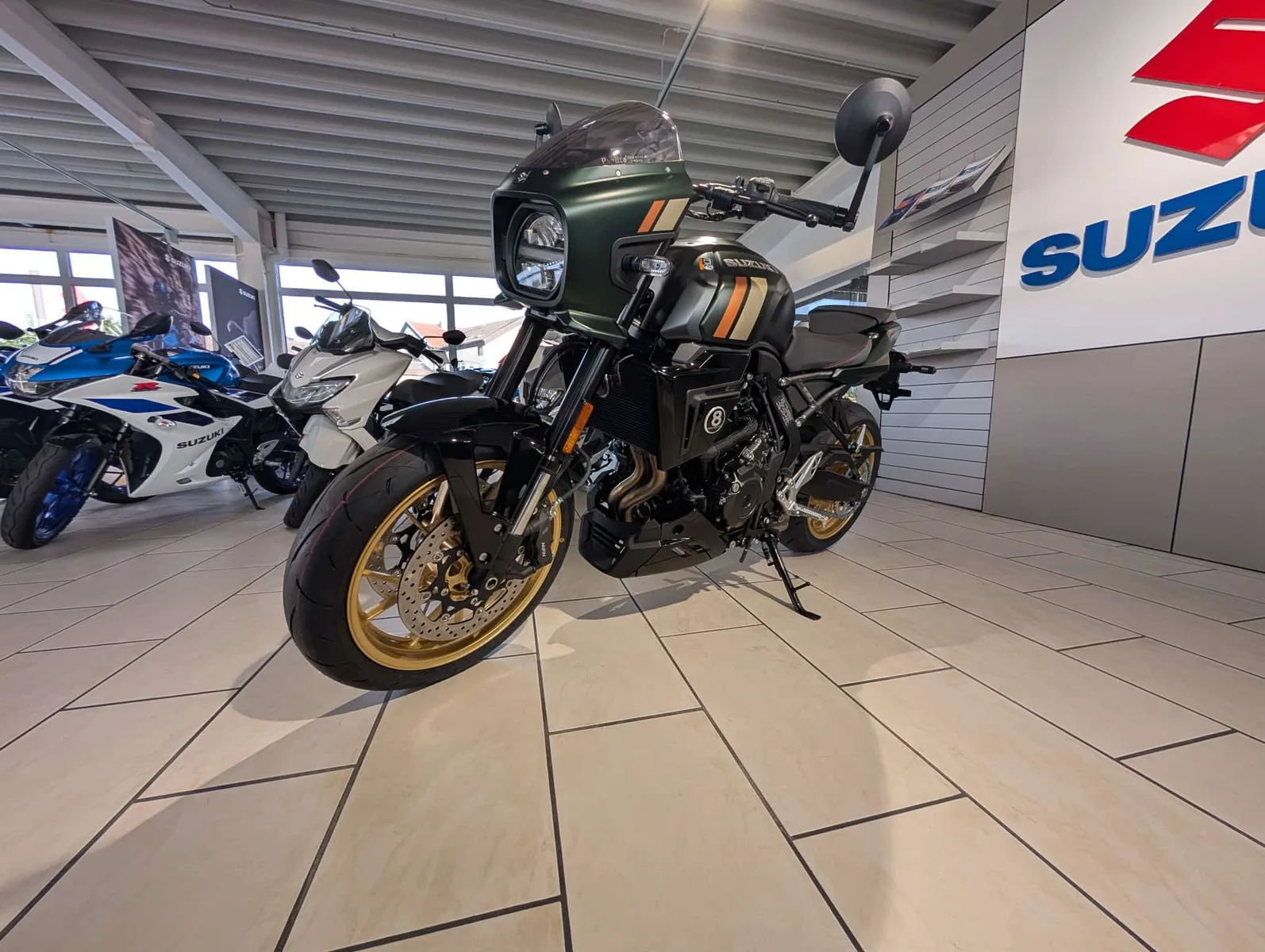 Suzuki GSX-8TT AM6
