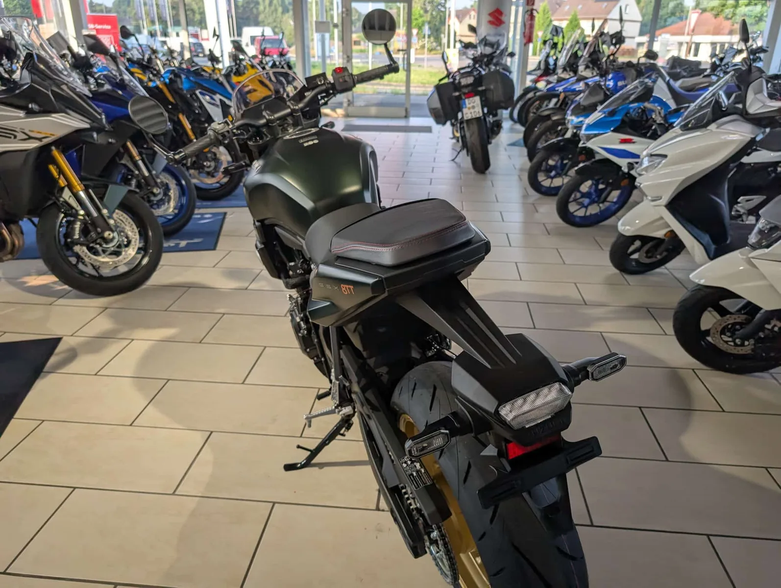 Suzuki GSX-8TT AM6