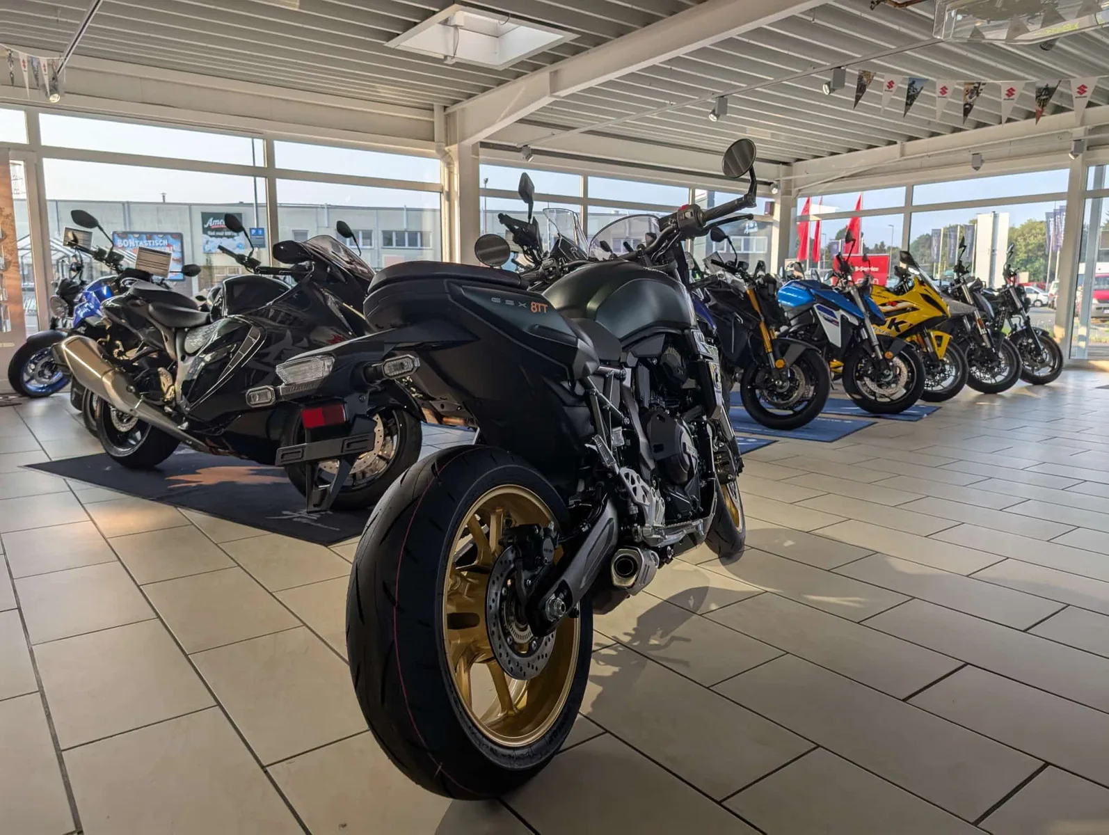 Suzuki GSX-8TT AM6