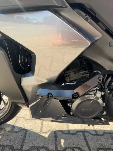 Suzuki GSX-S1000GT Traveler