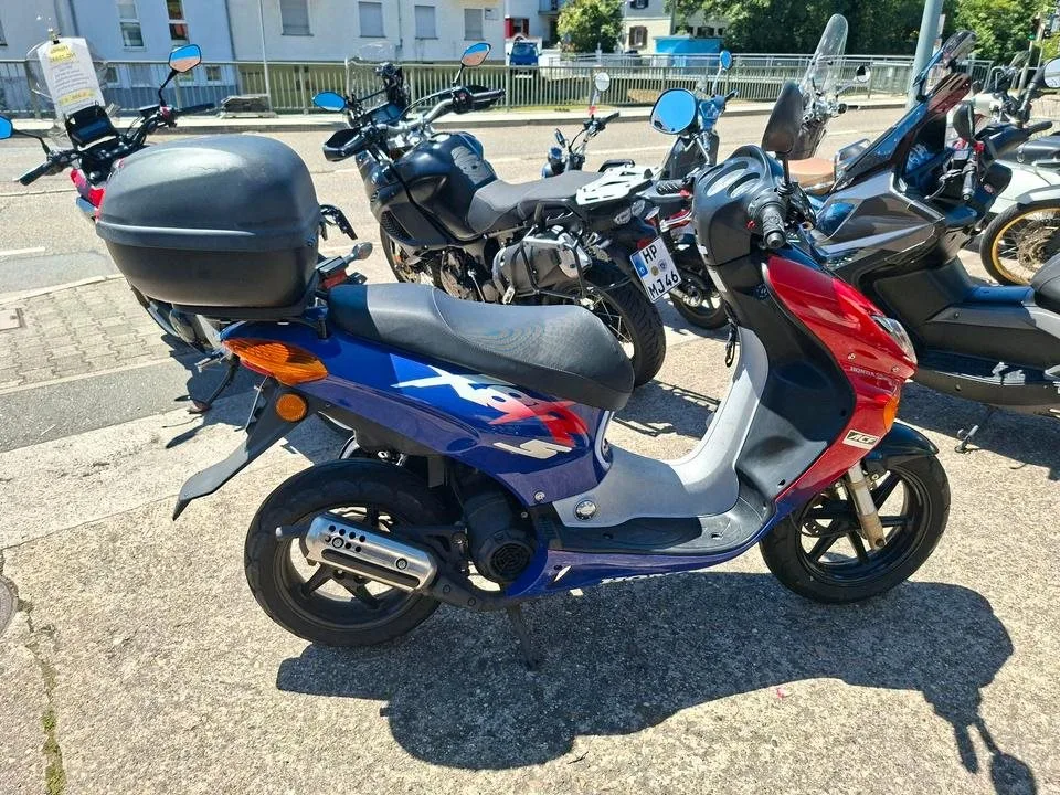Honda X8R-S 50
