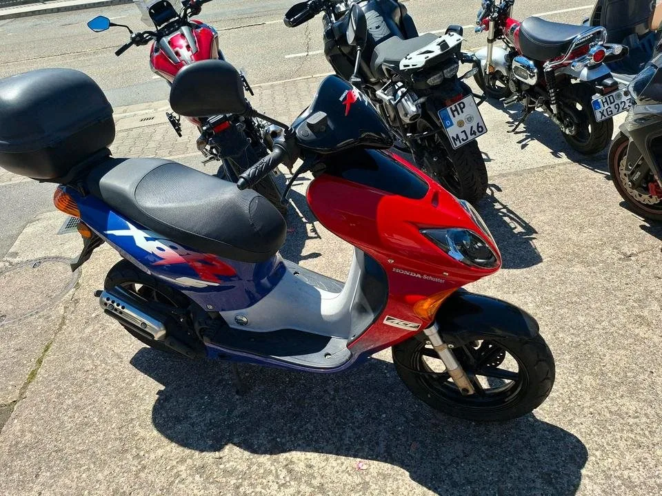 Honda X8R-S 50