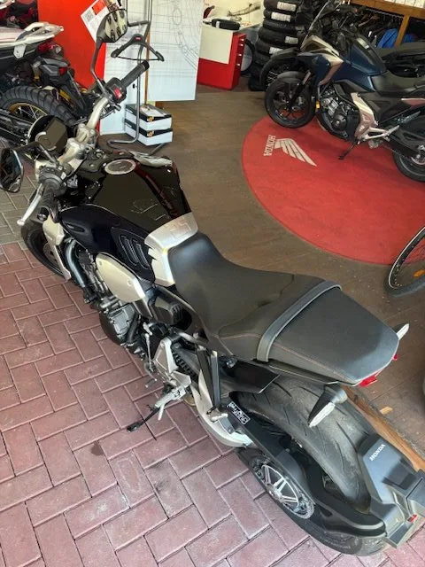 Honda CB 1000 R