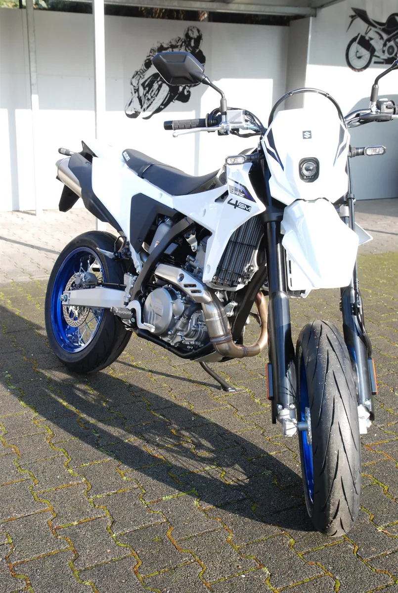Suzuki DR-Z4SM SUPER MOTO
