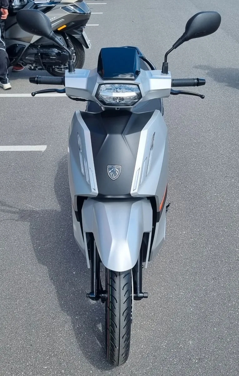 Peugeot Tweet 125 GT