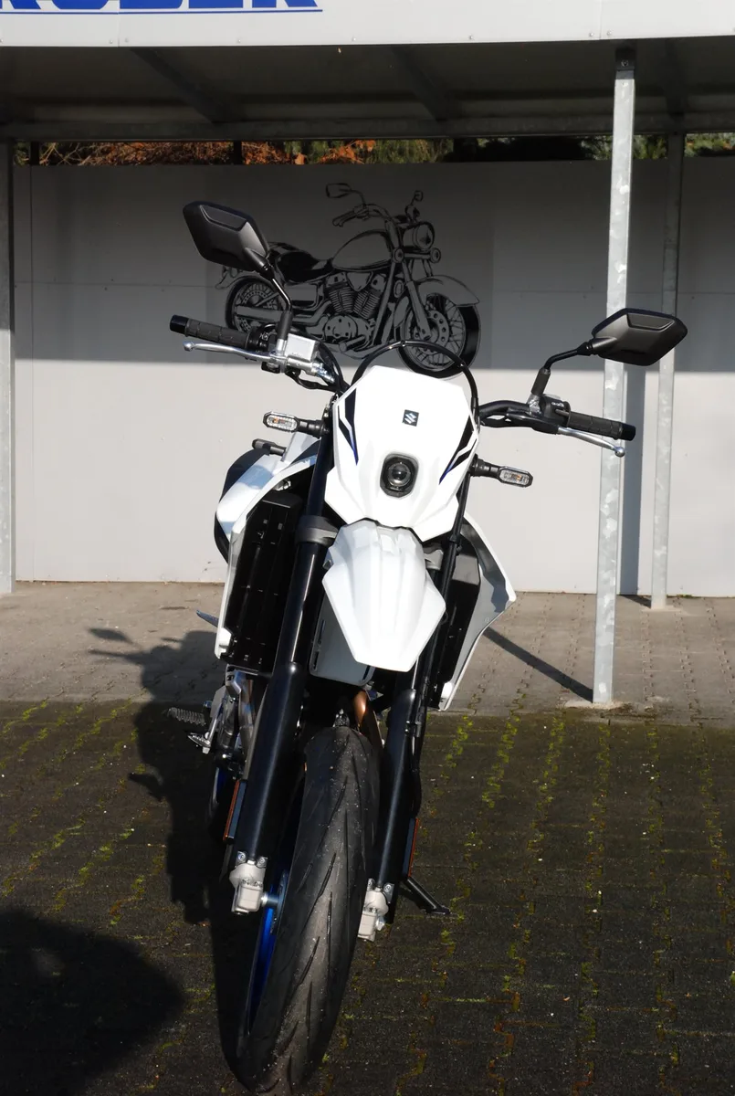 Suzuki DR-Z4SM SUPER MOTO