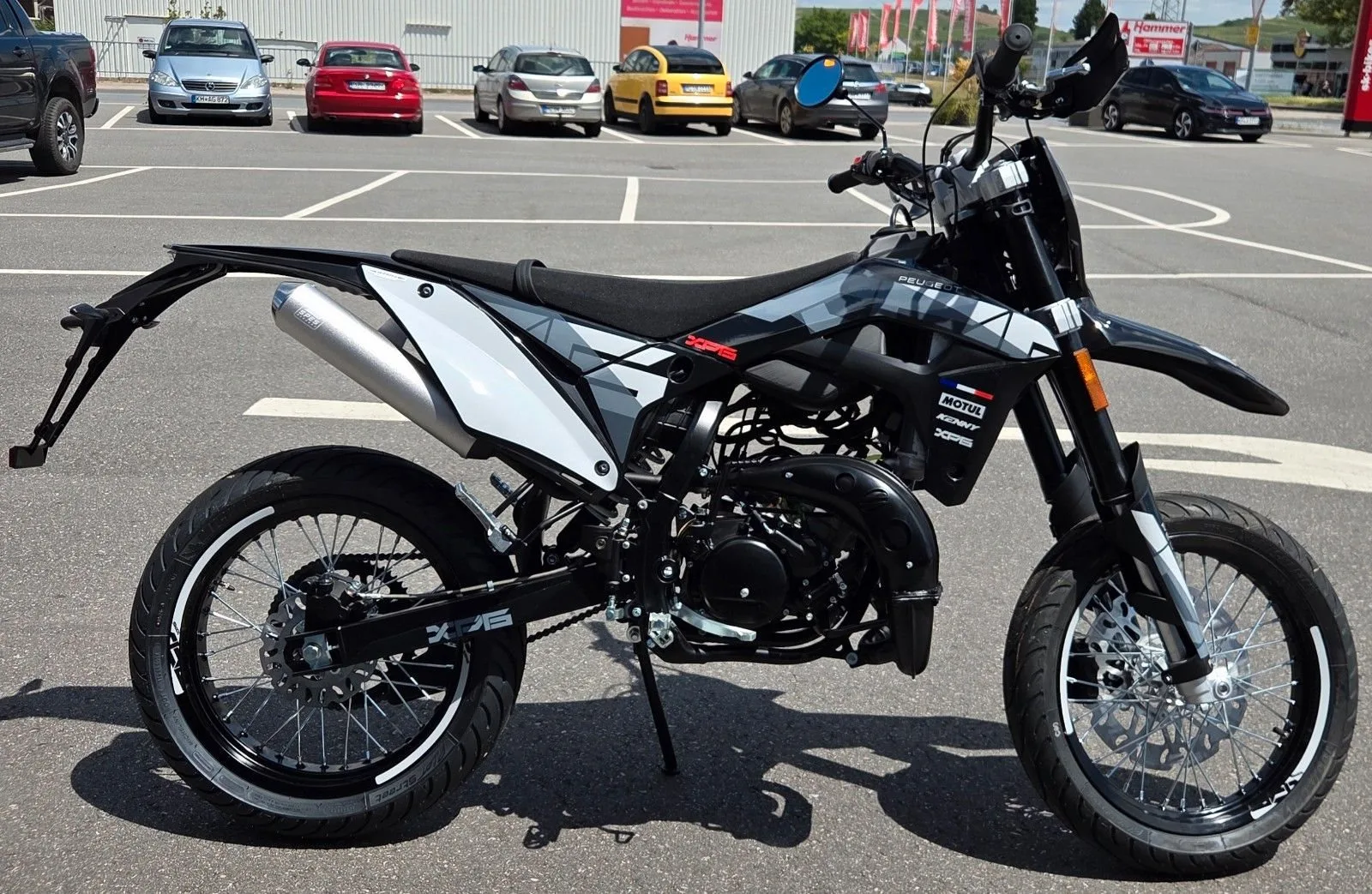 Peugeot XP6 Supermotard R