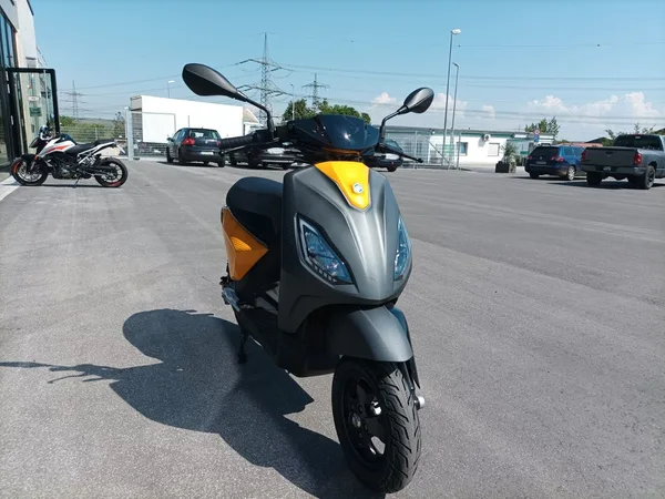 Piaggio 1