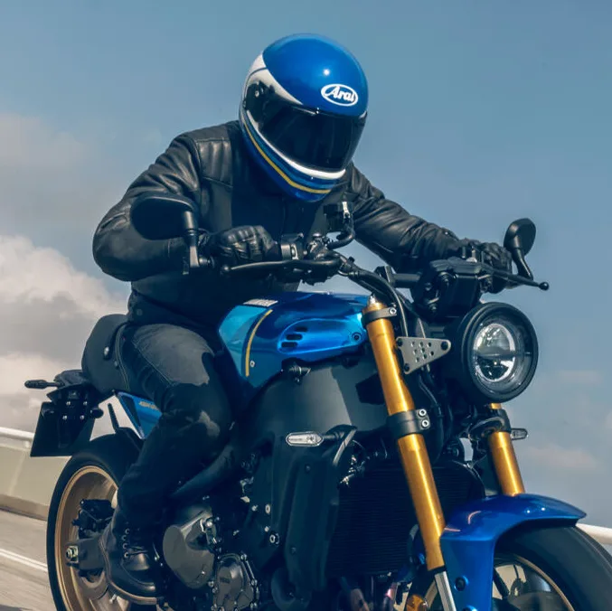Yamaha FZ 750