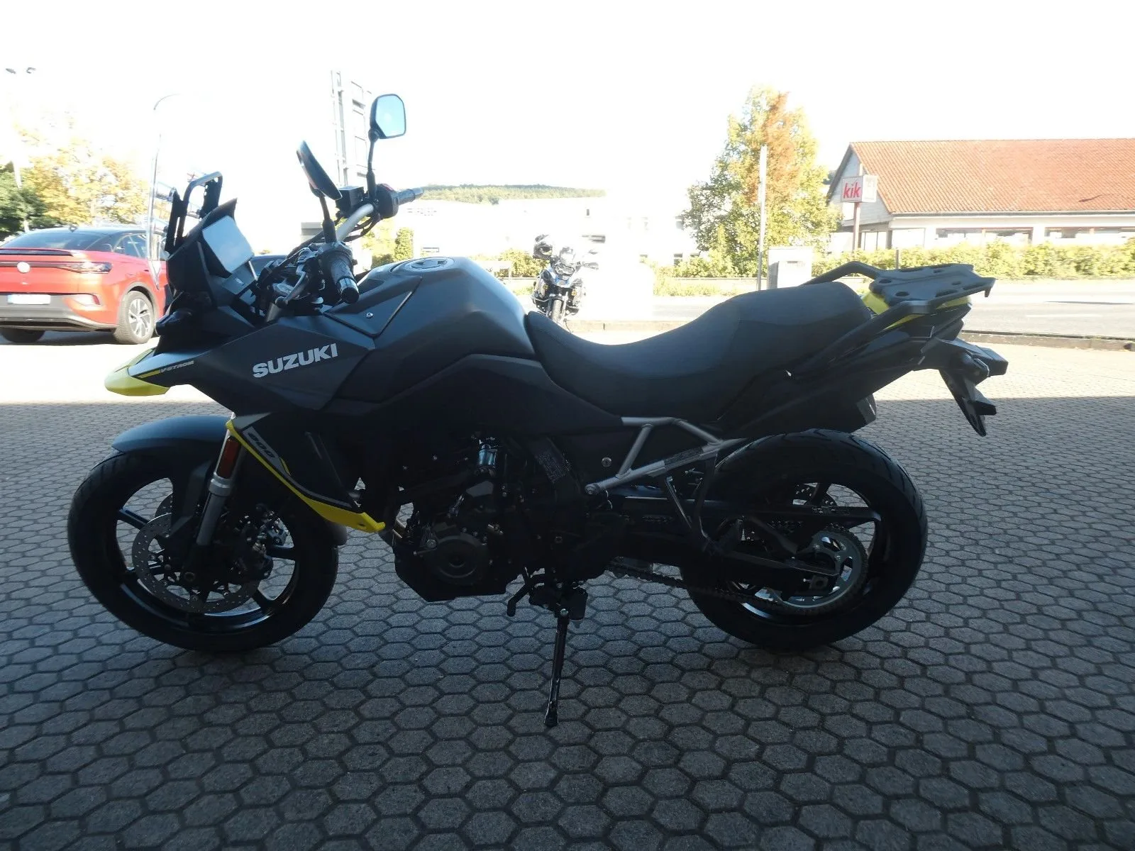 Suzuki V-Strom 800