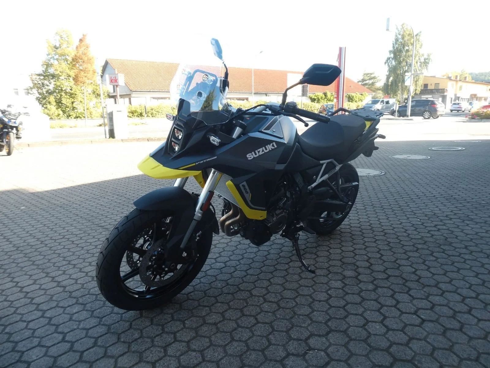 Suzuki V-Strom 800
