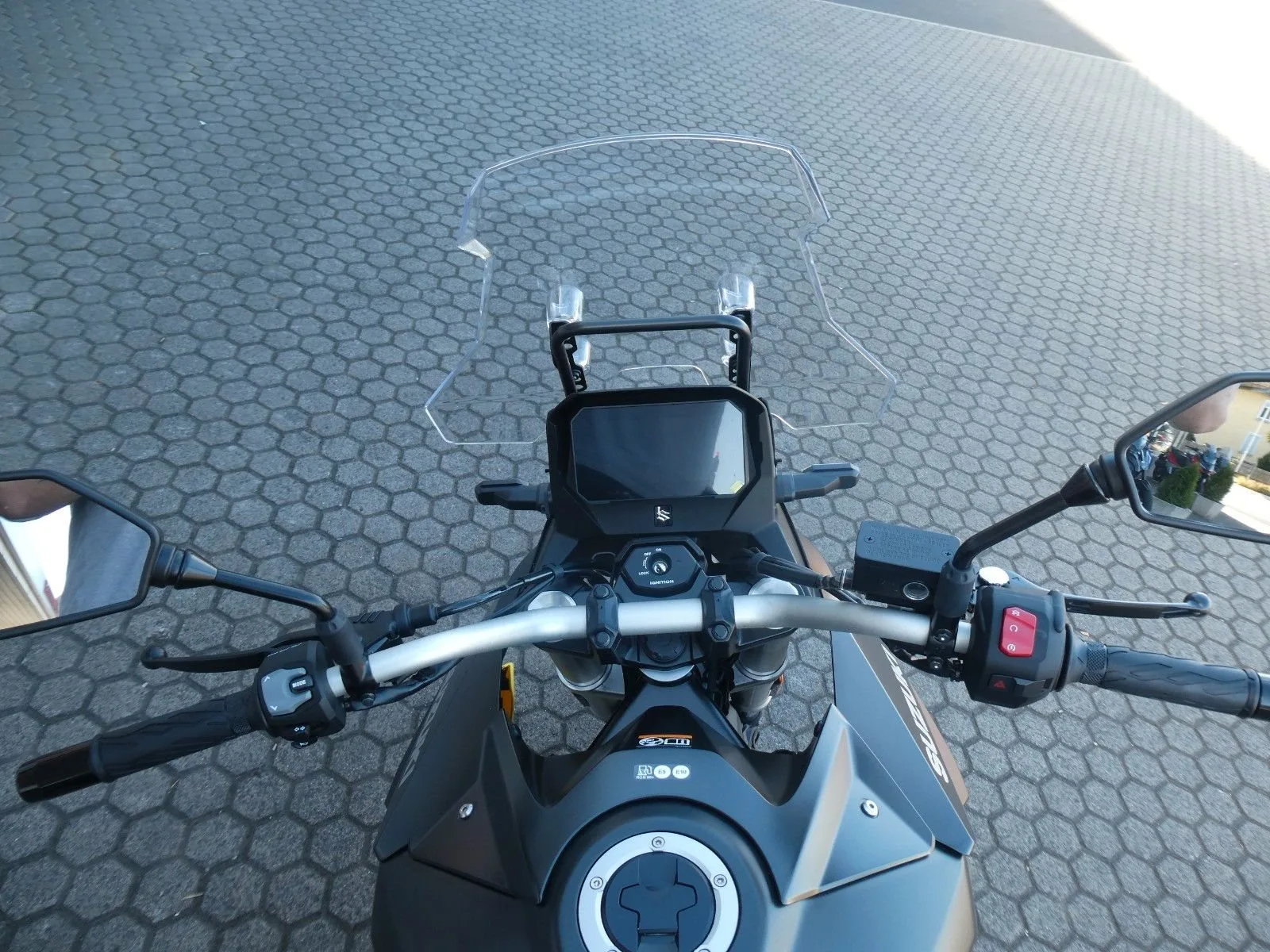 Suzuki V-Strom 800