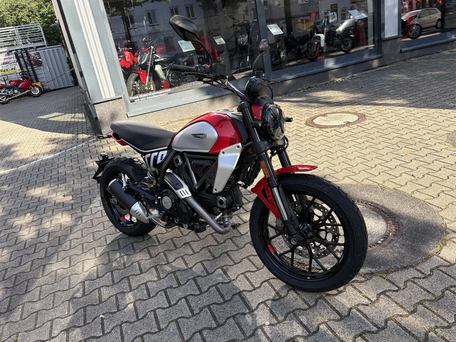 Ducati Scrambler Icon 1.Hand, Zubehör, Garantie !