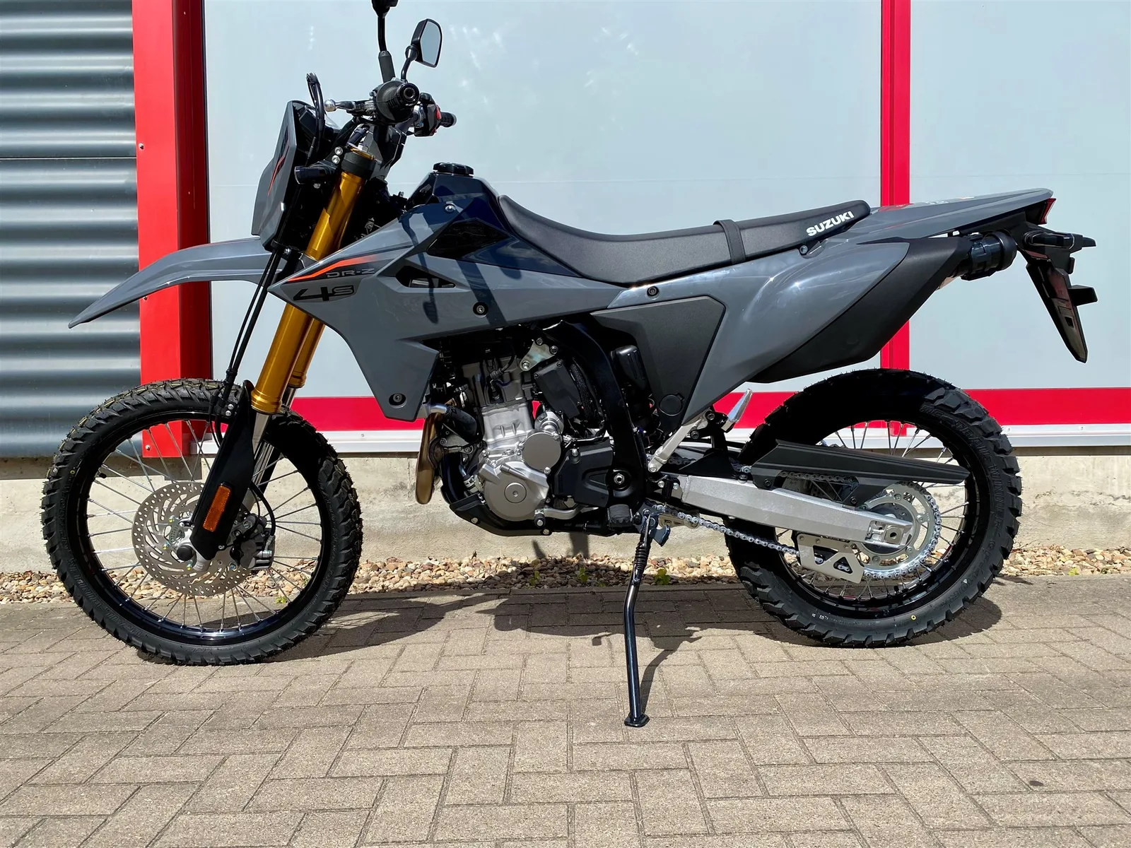 Suzuki DR-Z4S Mod. 2026 zum Aktionspreis, sofort verfügbar!