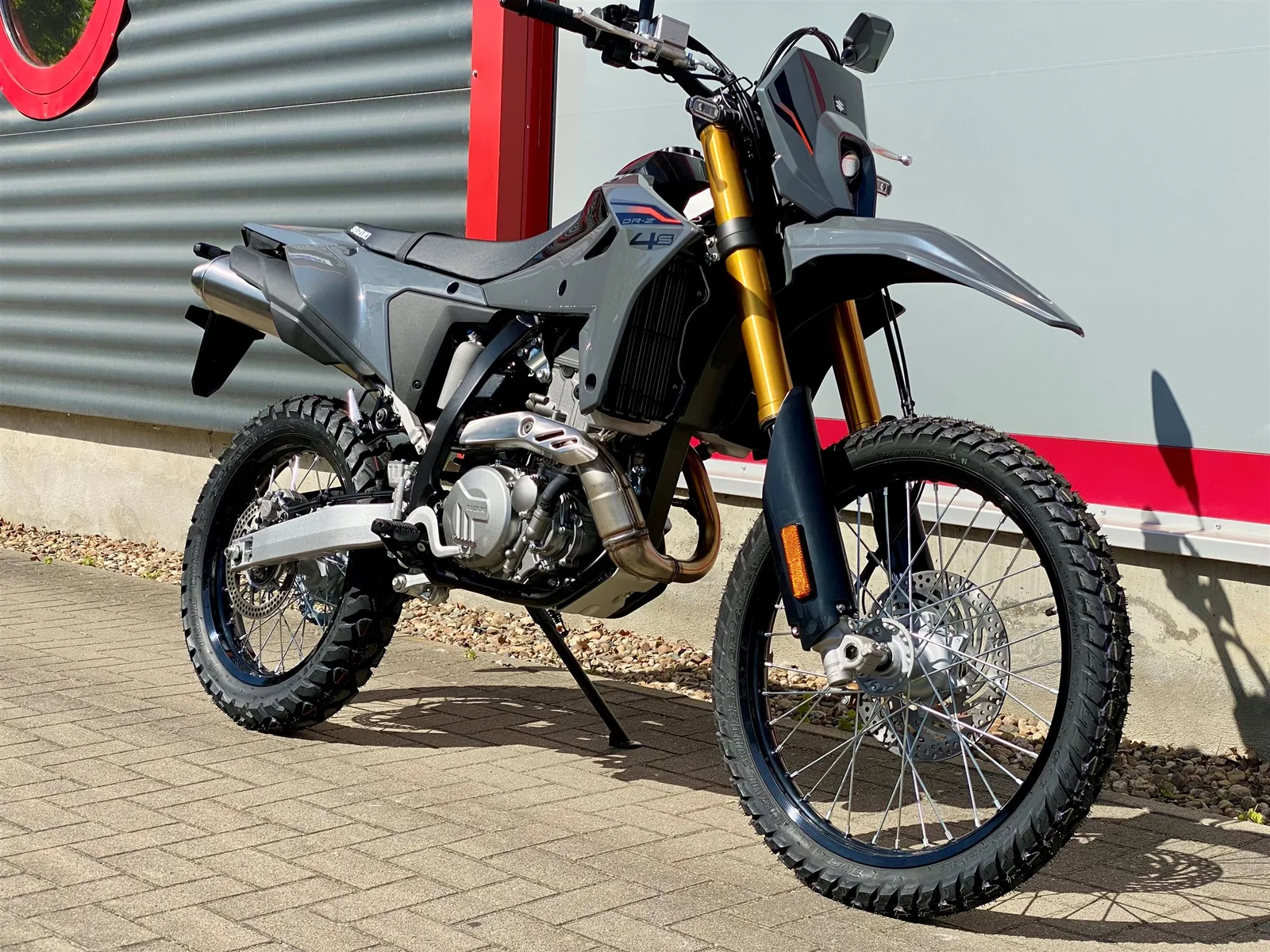 Suzuki DR-Z4S Mod. 2026 zum Aktionspreis, sofort verfügbar!