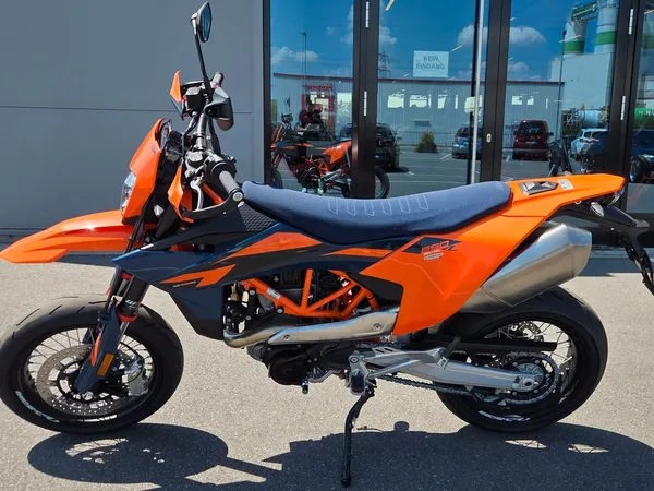 KTM 690 SMC R