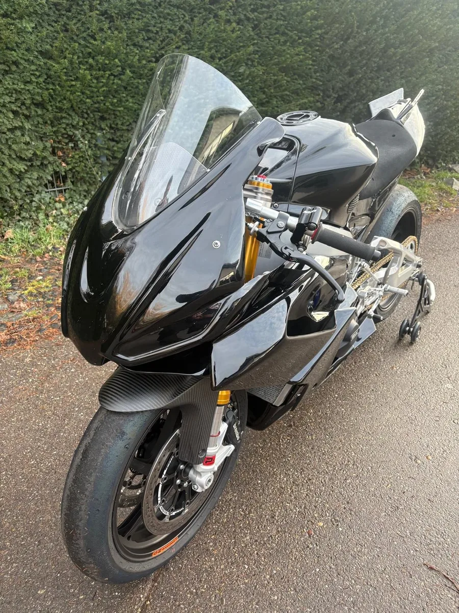 Aprilia RS 660 BK Corse / Race Bike