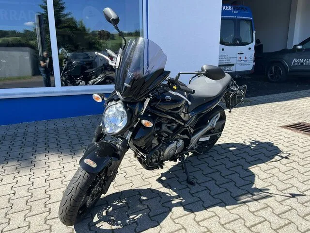 Suzuki SFV 650 Gladius