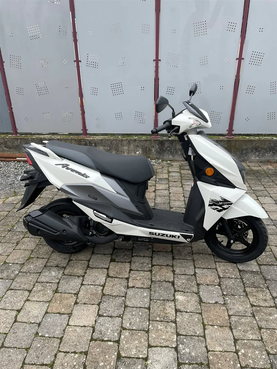 Suzuki Avenis 125 Tageszulassung
