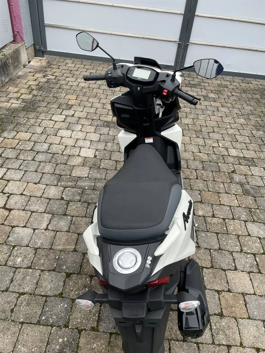 Suzuki Avenis 125 Tageszulassung
