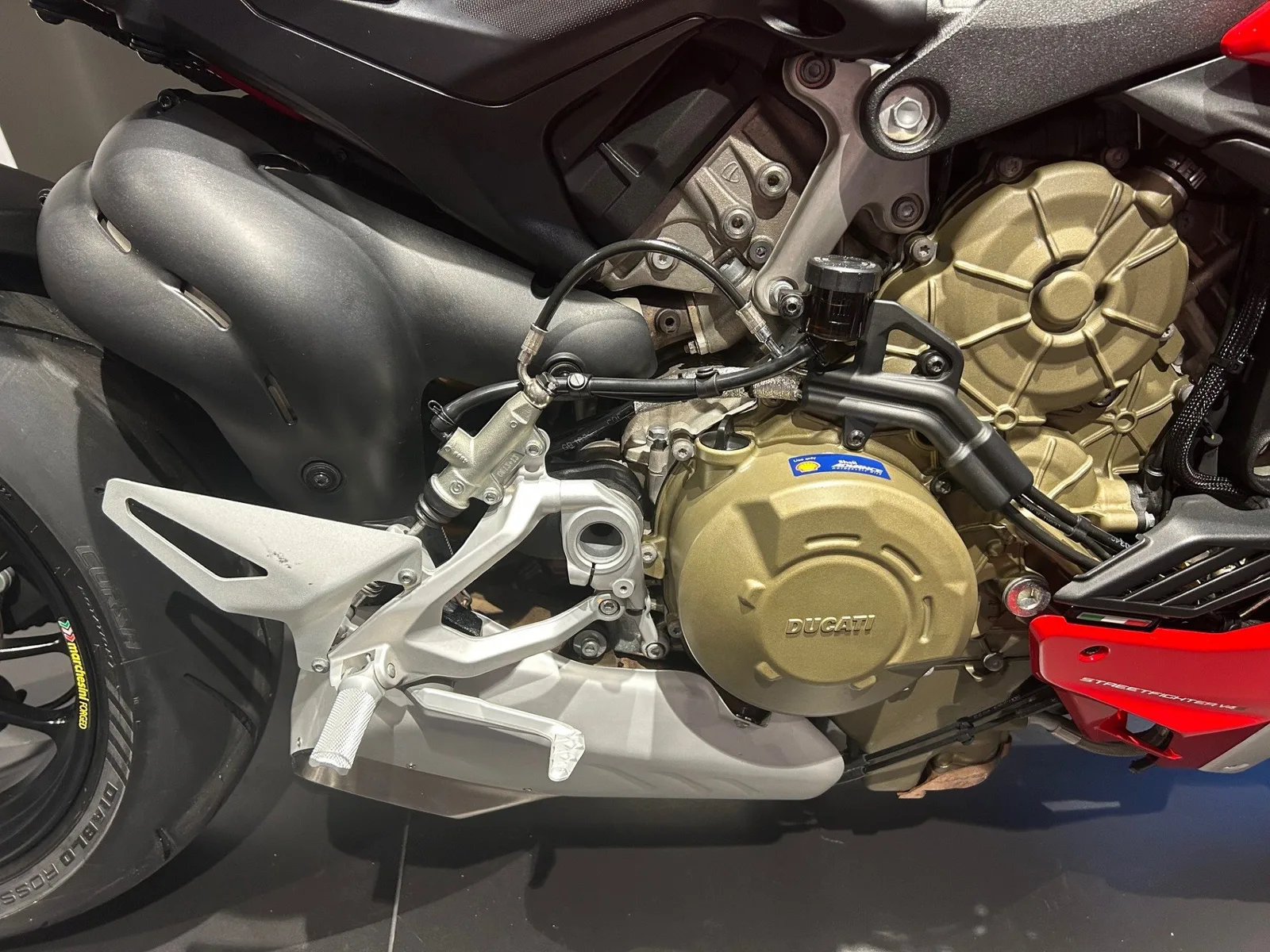 Ducati Streetfighter V4 S