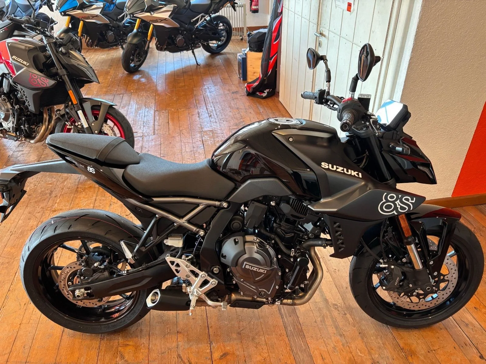 Suzuki GSX-8S
